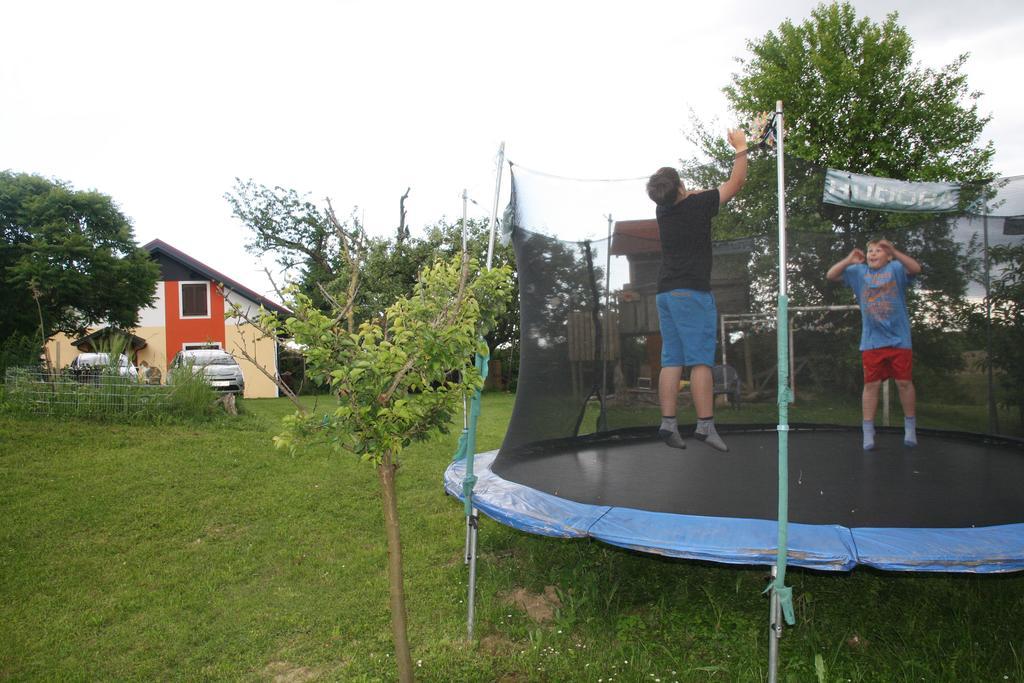 Gastehaus Dobida Hotell Unterlamm  Exteriör bild